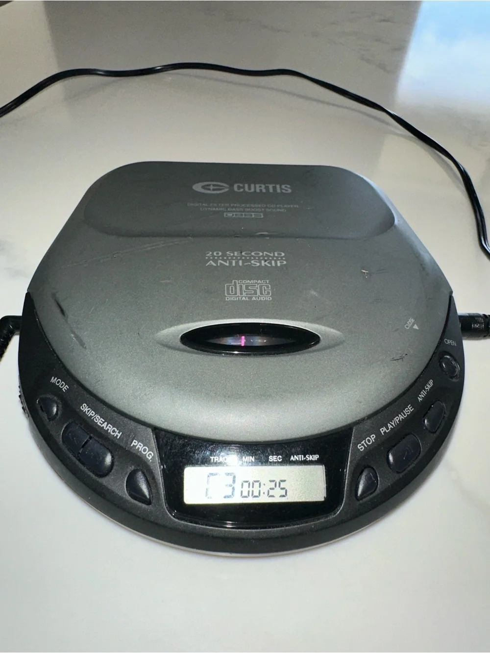 CURTIS ~Y2K BASS BOOST COMPACT DISC PLAYER DIGITAL AUDIO SONY EAR PLUGS INCLUDED